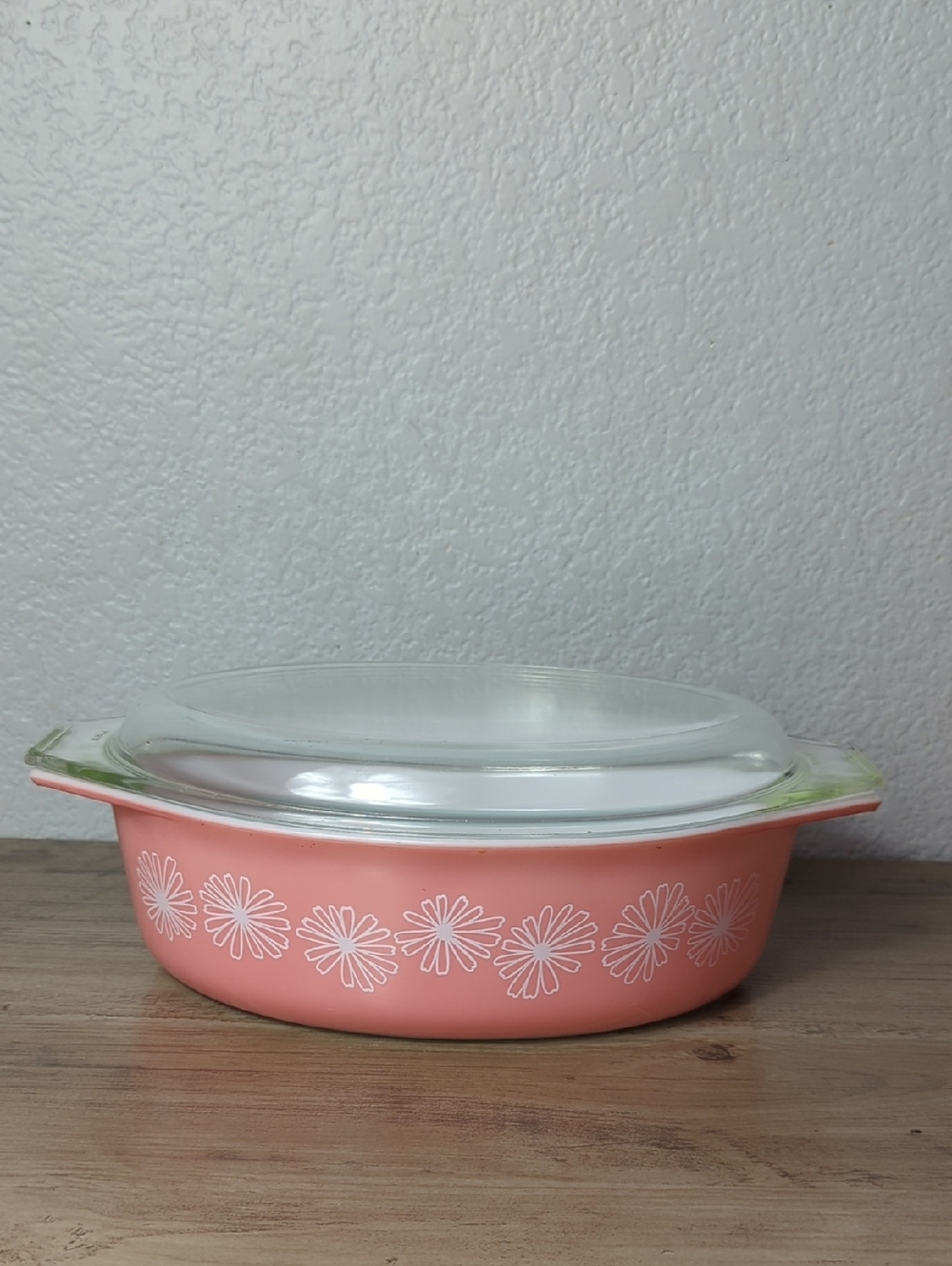 Vintage Pyrex Pink Daisy #045 Oval Casserole Dish 2.5 QT with Lid AS IS